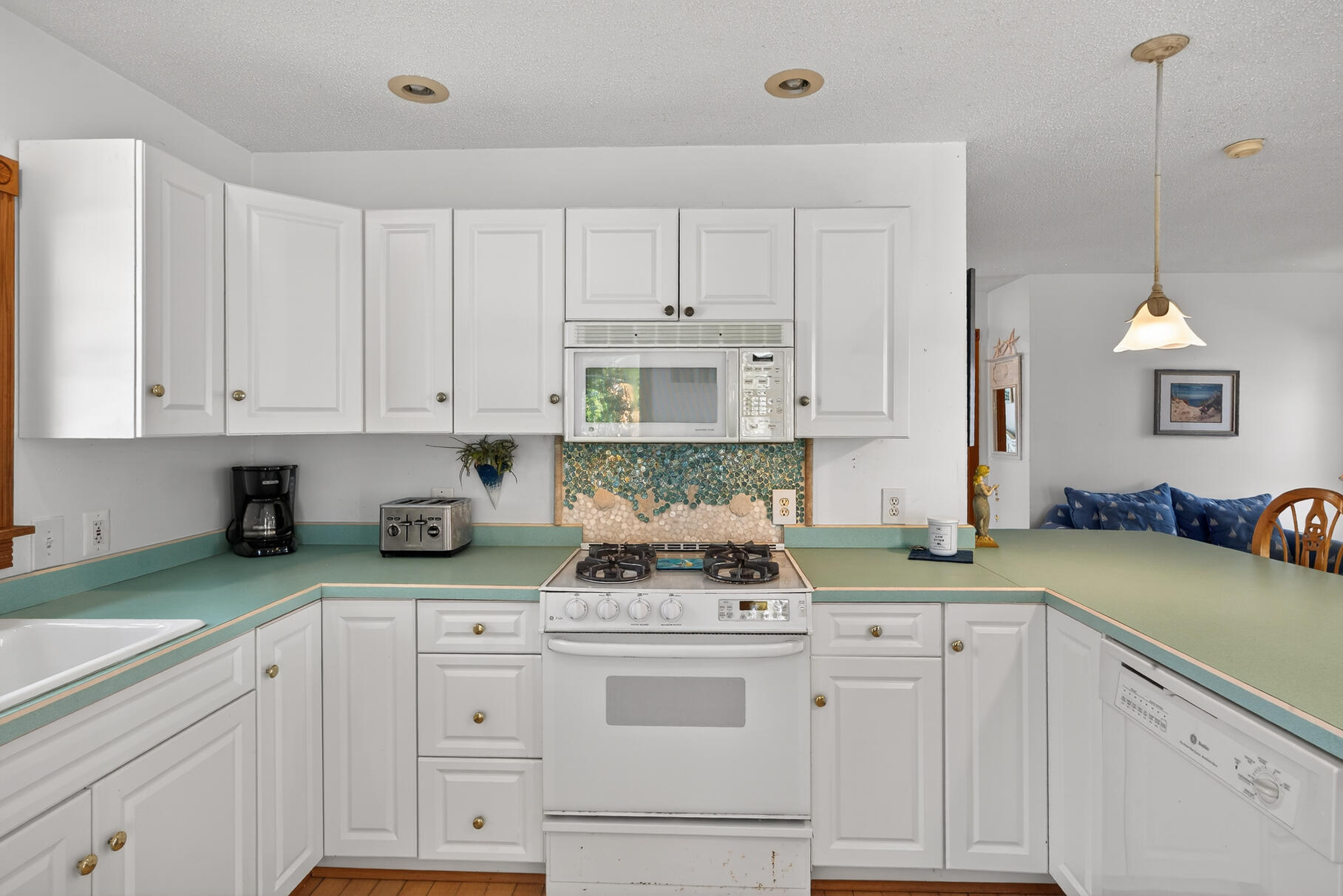 8 Buckley Road West Dennis, MA 02670 - Photo 14 of 49 8P0A3290