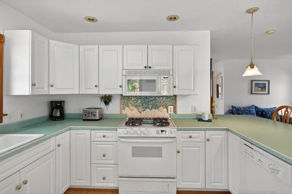 $1,199,000 | 8 Buckley Road, West Dennis, MA 02670