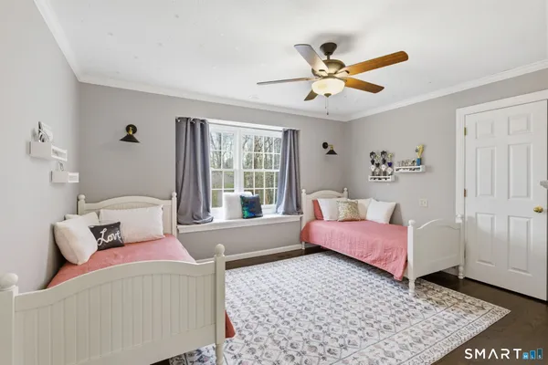 $894,900 | 134 Old Mill Road, Avon, CT 06001