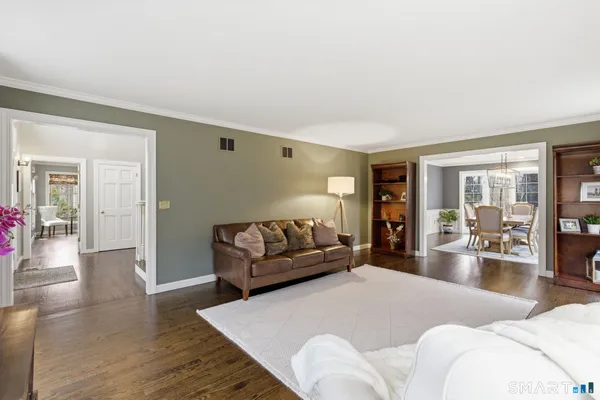 $894,900 | 134 Old Mill Road, Avon, CT 06001