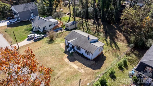 $234,900 | 204 22nd Avenue Northeast, Hickory, NC 28601
