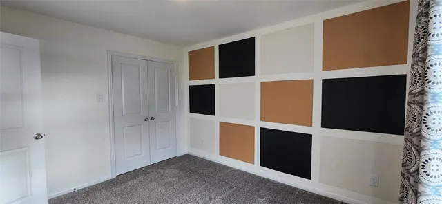 $2,500 | 201 Water Grass Trail, Clute, TX 77531