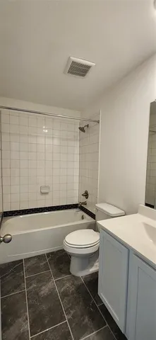 $2,500 | 201 Water Grass Trail, Clute, TX 77531