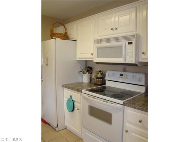 769 Raintree Court Randleman, NC 27317 - Photo 8 of 16 Kitchen.