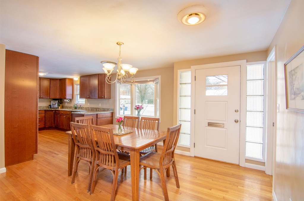79 Robinson Road West Springfield, MA 01089 - Photo 11 of 26 Gallery Image 11