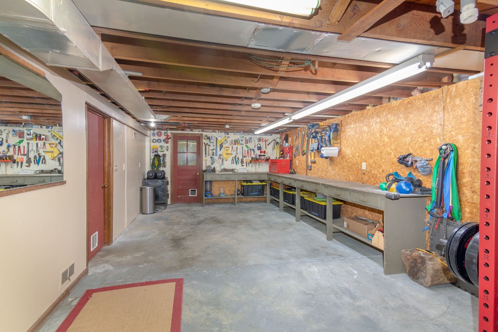 79 Robinson Road West Springfield, MA 01089 - Photo 26 of 26 Gallery Image 26
