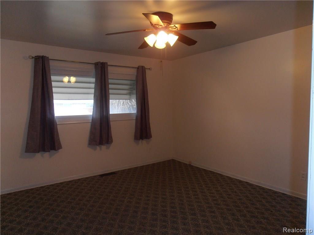 27690 Jean Road Warren, MI 48093 - Photo 13 of 36 Master bedroom