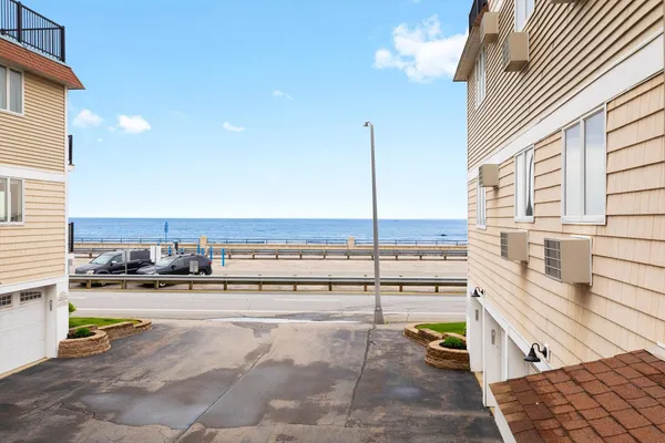 $480,000 | 407 Ocean Boulevard, Unit B2, Hampton, NH 03842