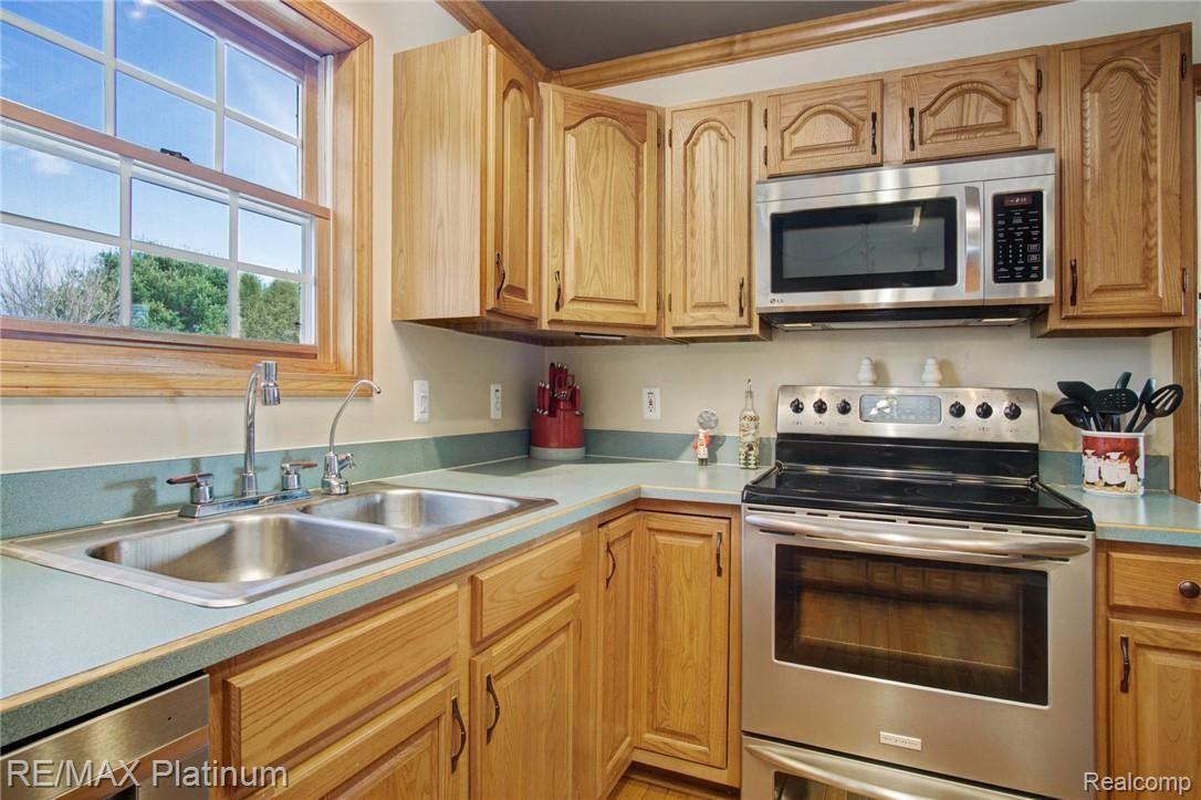 3166 West Schafer Road Howell, MI 48843 - Photo 7 of 30 _DSC0600_1-1.jpg