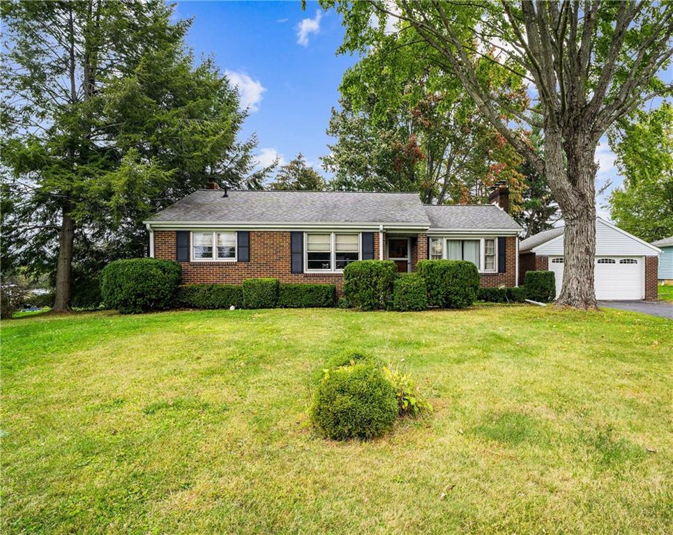 679 Mt Jackson Road New Castle, PA 16102 - Photo 1 of 14 a front view of a house with a yard
