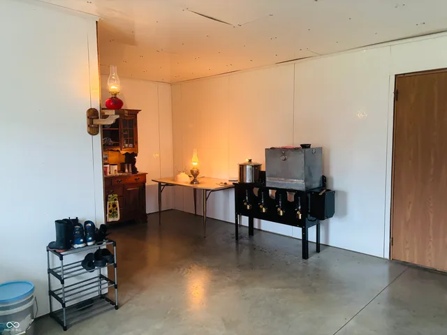 $350,000 | 4823 West County Road 200 South, Connersville, IN 47331