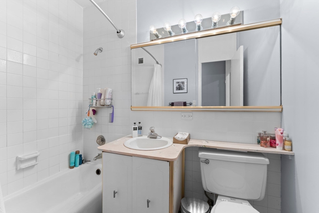 85 East India Row, Unit 25A Boston, MA 02110 - Photo 12 of 25