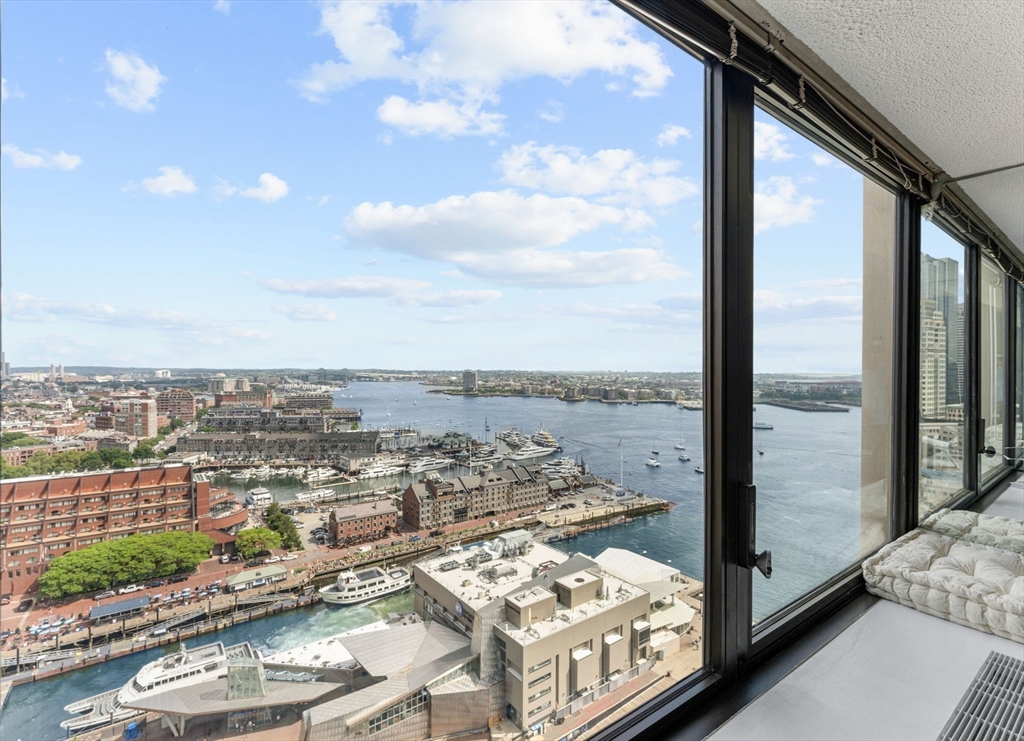 85 East India Row, Unit 25A Boston, MA 02110 - Photo 3 of 25