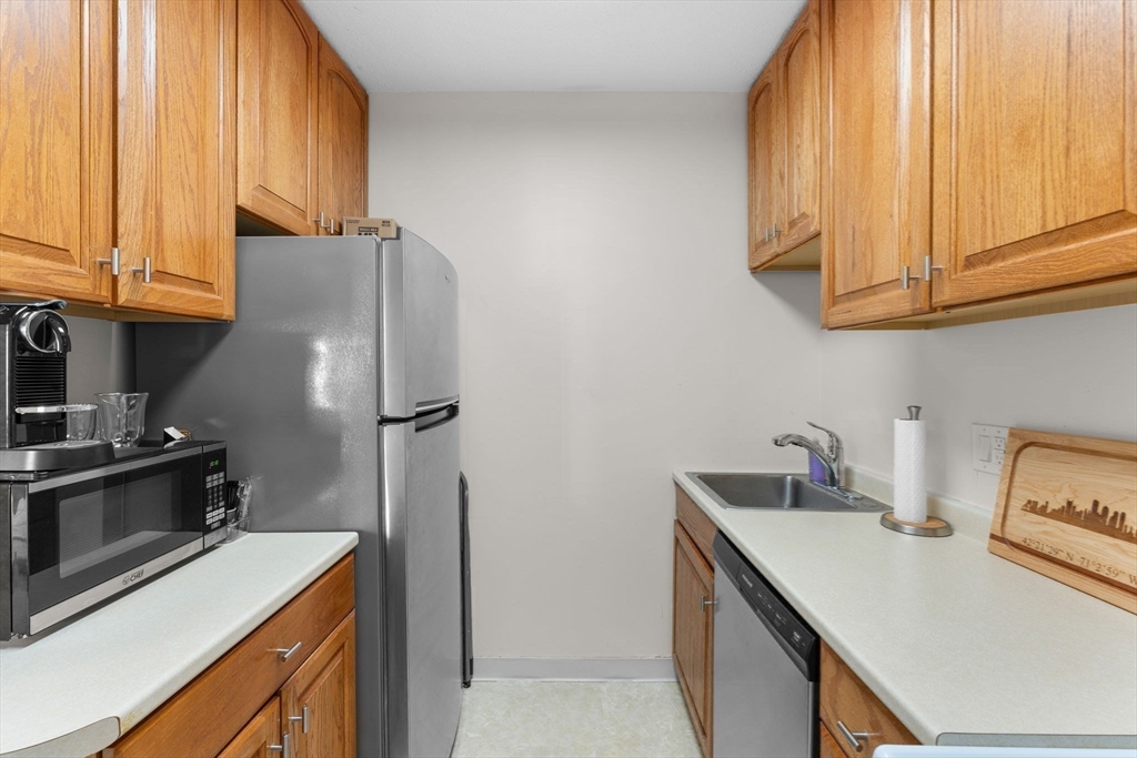 85 East India Row, Unit 25A Boston, MA 02110 - Photo 10 of 25