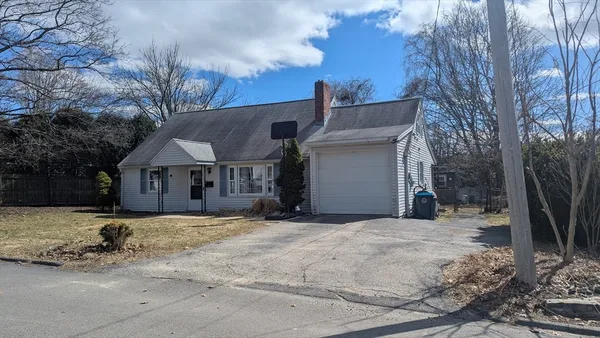 $3,000 | 17 Janet Circle, Shrewsbury, MA 01545