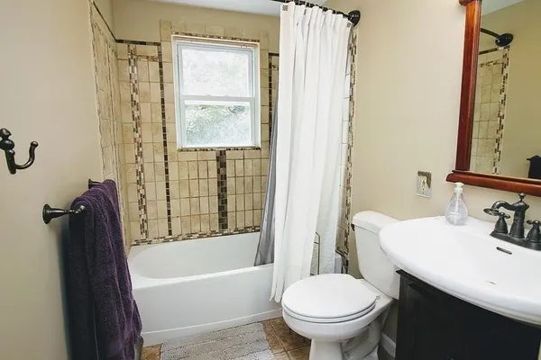 $3,000 | 17 Janet Circle, Shrewsbury, MA 01545