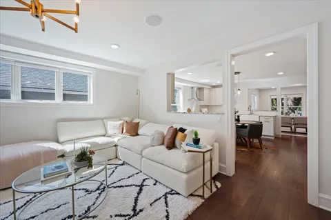 $1,050,000 | 1504 Ashland Avenue, Evanston, IL 60201