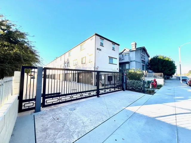 $3,150 | 9124 Huntington Drive, Unit 4, San Gabriel, CA 91775