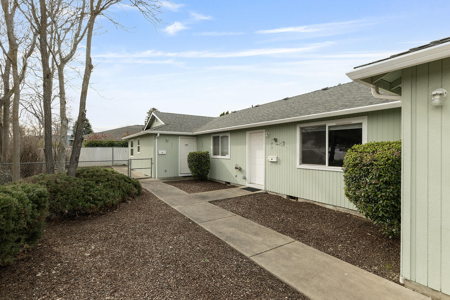 331 North 8th Street Central Point, OR 97502 - Photo 14 of 27 16