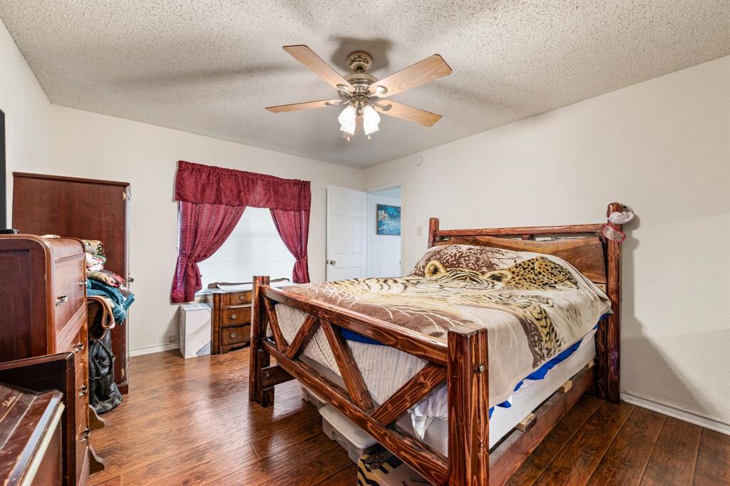 266 Old Chisholm Trail Rhome, TX 76078 - Photo 16 of 39