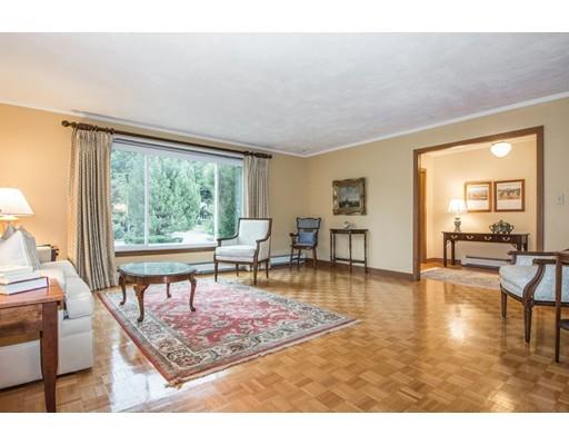 171 Old Farm Road Milton, MA 02186 - Photo 8 of 31 Gallery Image 8
