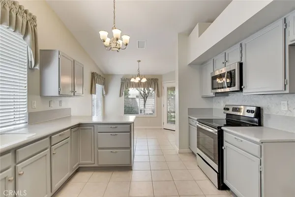 $389,900 | 2800 Banyan Tree Lane, Hemet, CA 92545