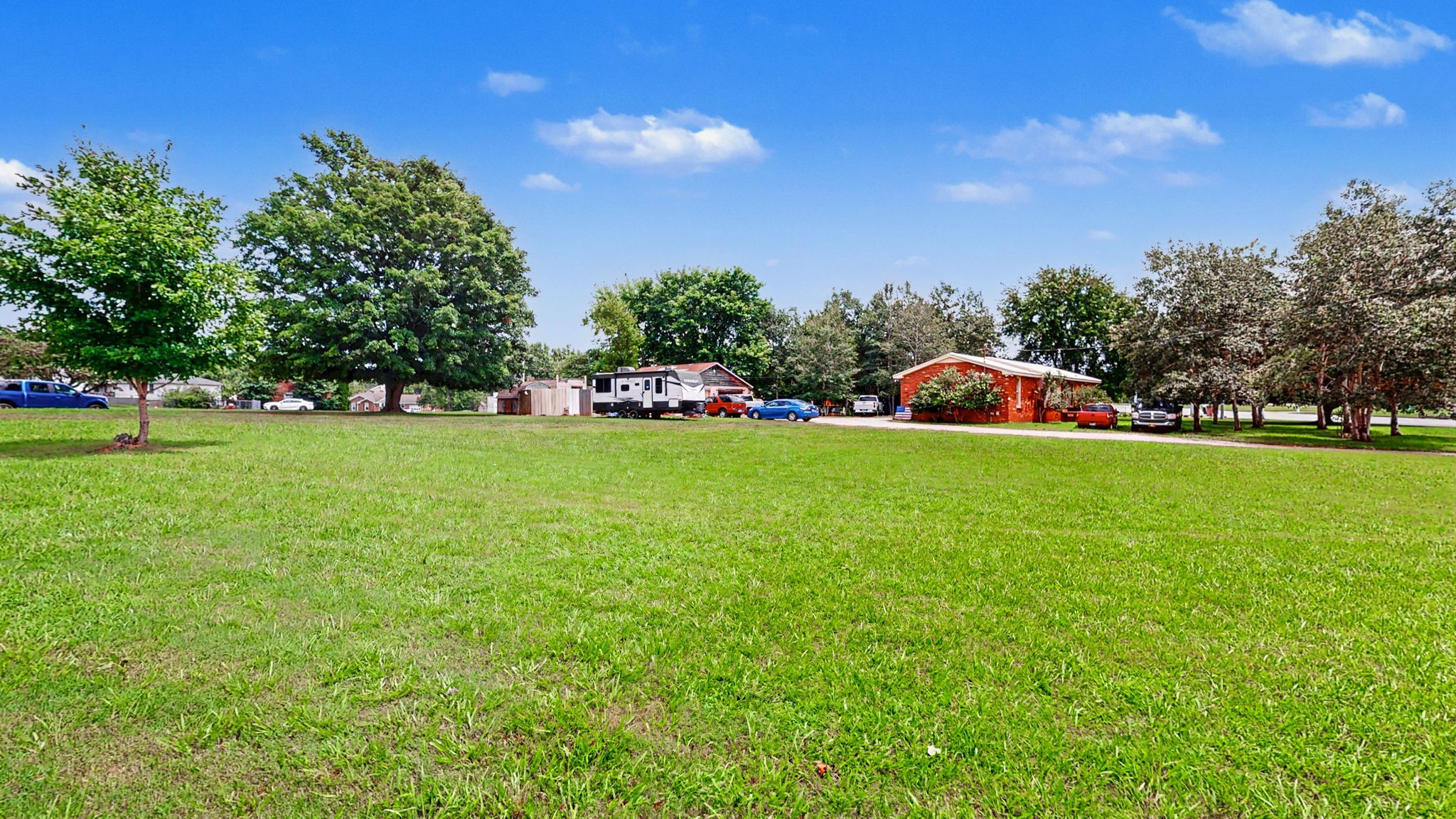 801 Tiny Town Road Clarksville, TN 37042 - Photo 14 of 19 Gallery Image 14