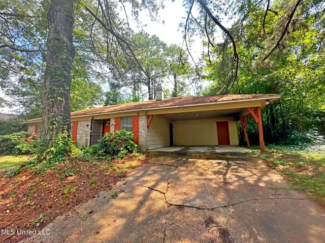 $35,000 | 611 Chelsea Drive, Jackson, MS 39212