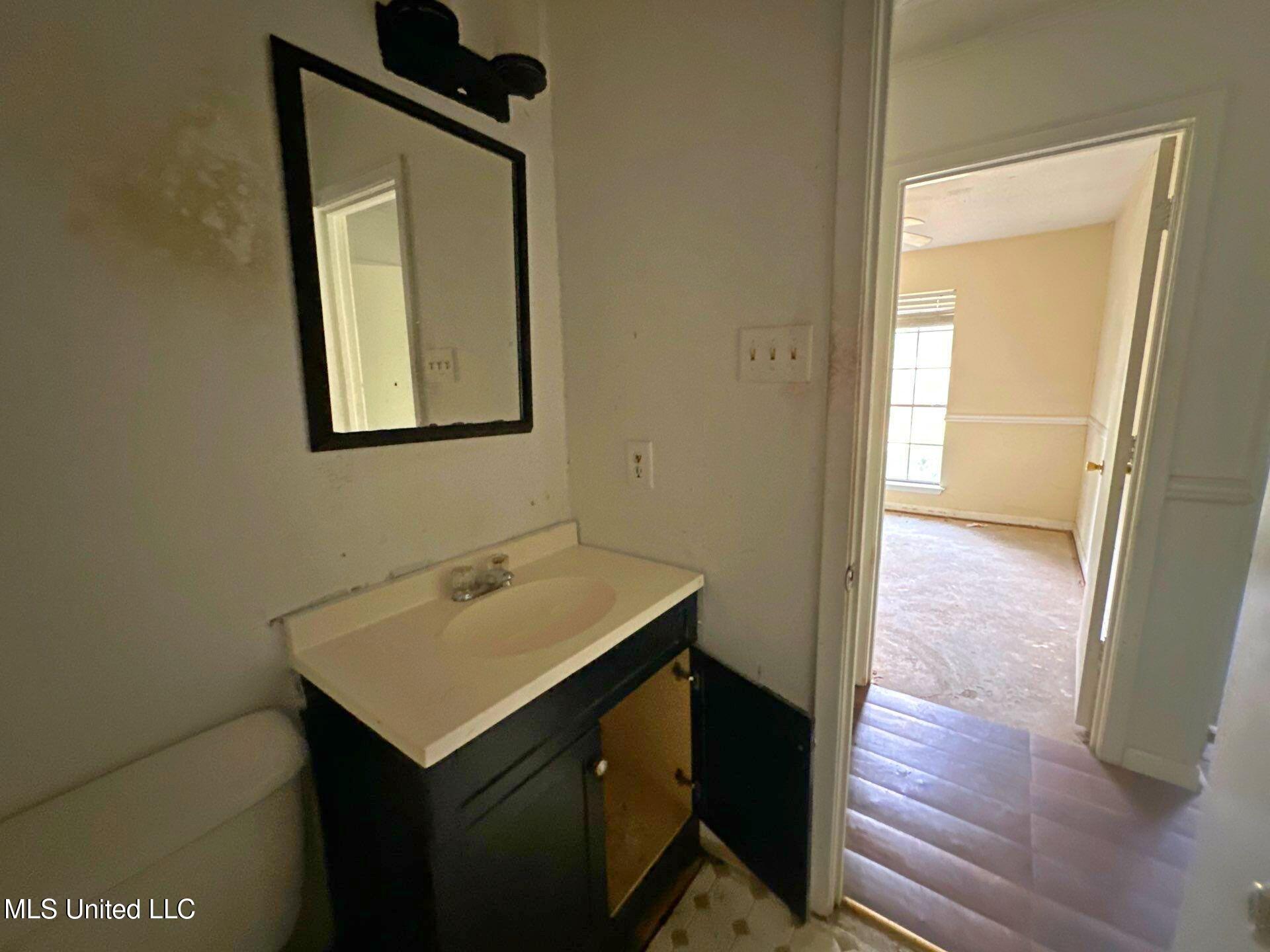 611 Chelsea Drive Jackson, MS 39212 - Photo 10 of 20 39-Aug 05 2025 02_52pm-nyKs