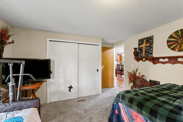 $105,000 | 705 West Park Street, Thomasboro, IL 61878