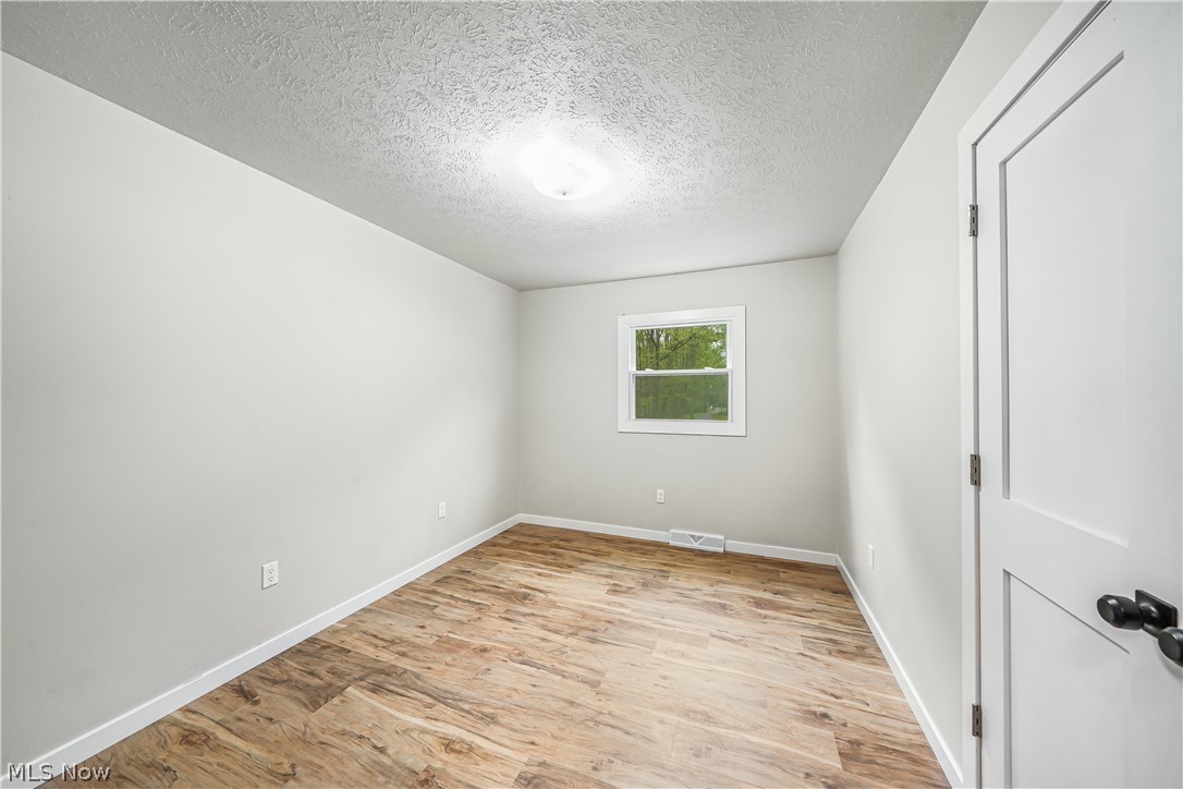 9564 Wolf Road Windham, OH 44288 - Photo 14 of 48