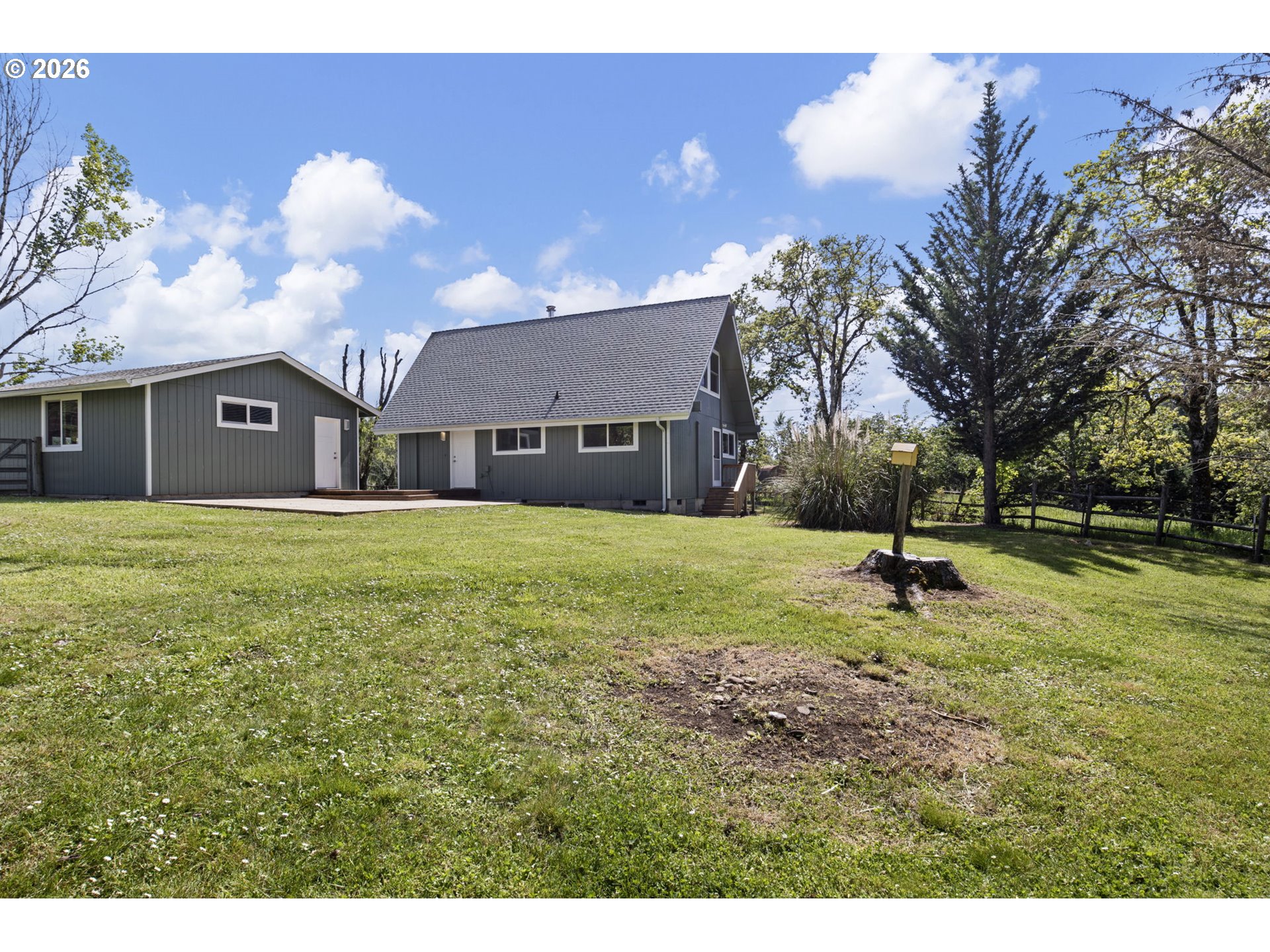 6771 North Bank Road Roseburg, OR 97470 - Photo 35 of 48