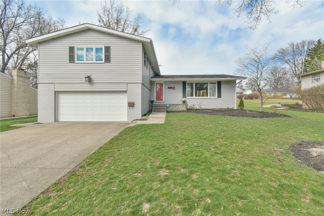 2035 Burlington Road Akron, OH 44313 - Photo 2 of 19