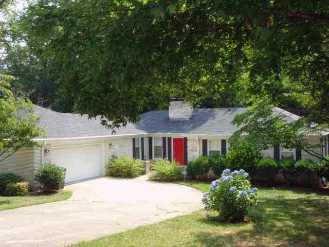 100 Cascade Drive Greer, SC 29651 - Photo 1 of 17 Gallery Image 1