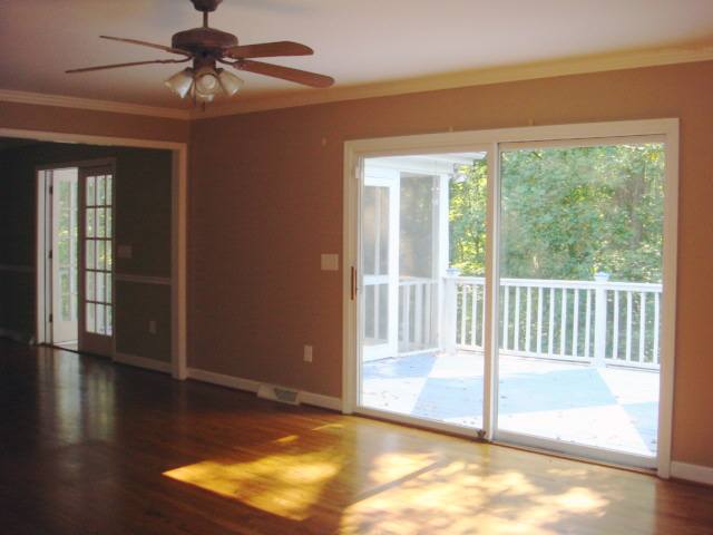 100 Cascade Drive Greer, SC 29651 - Photo 3 of 17 Gallery Image 3