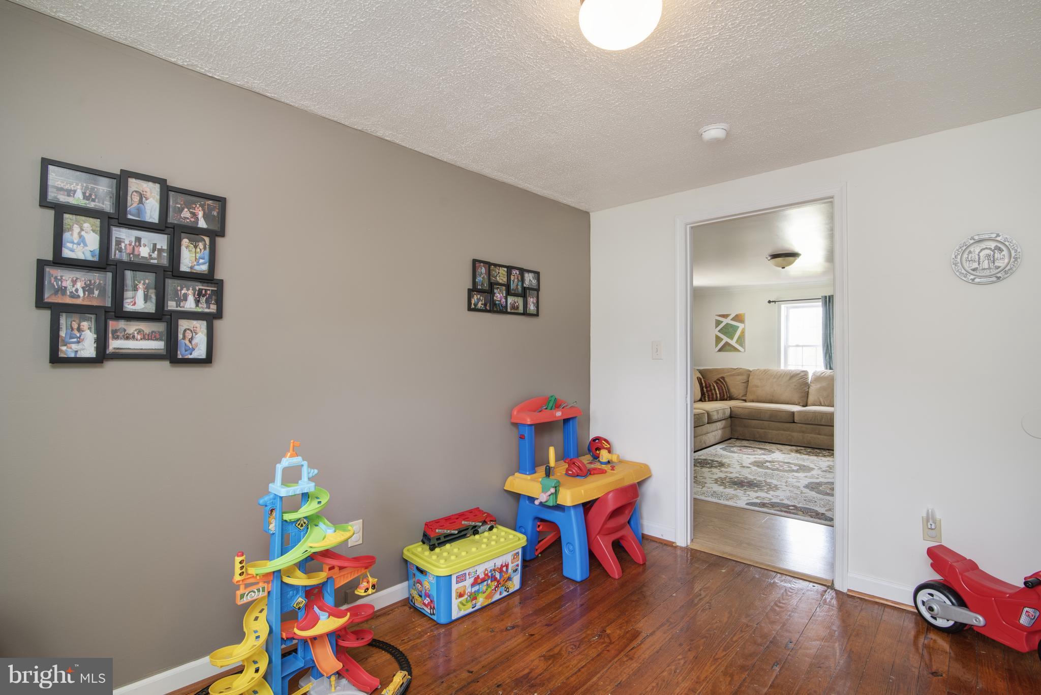 11306 Sword Road Williamsport, MD 21795 - Photo 23 of 30 a play room with toys
