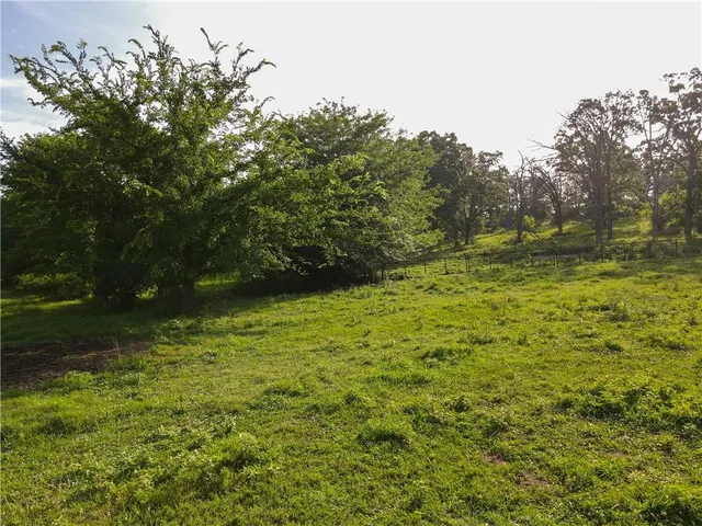 $1,100,000 | 610 South Hwy EE, El Dorado Springs, MO 64744