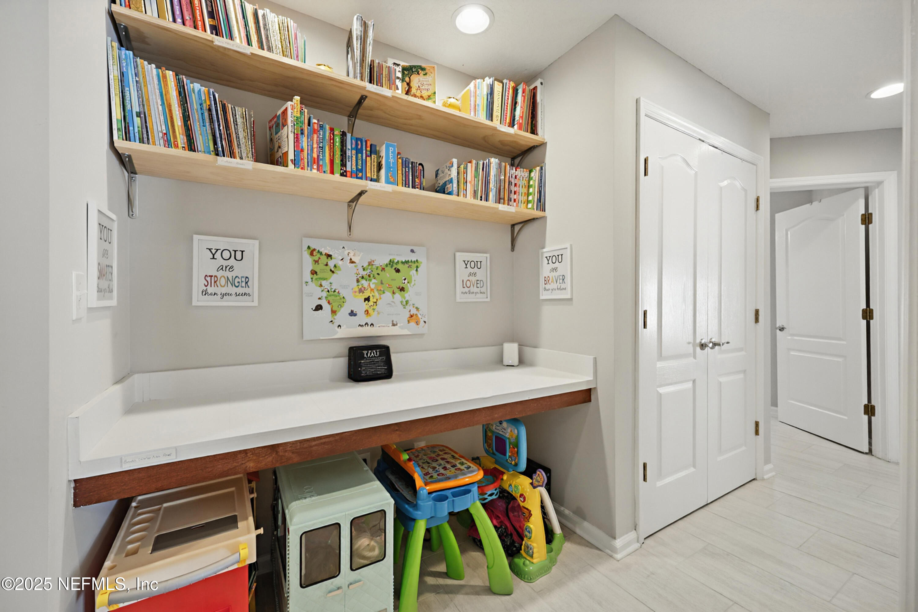 672 Porta Rosa Circle St. Augustine, FL 32092 - Photo 29 of 42 a view of an entryway with furniture