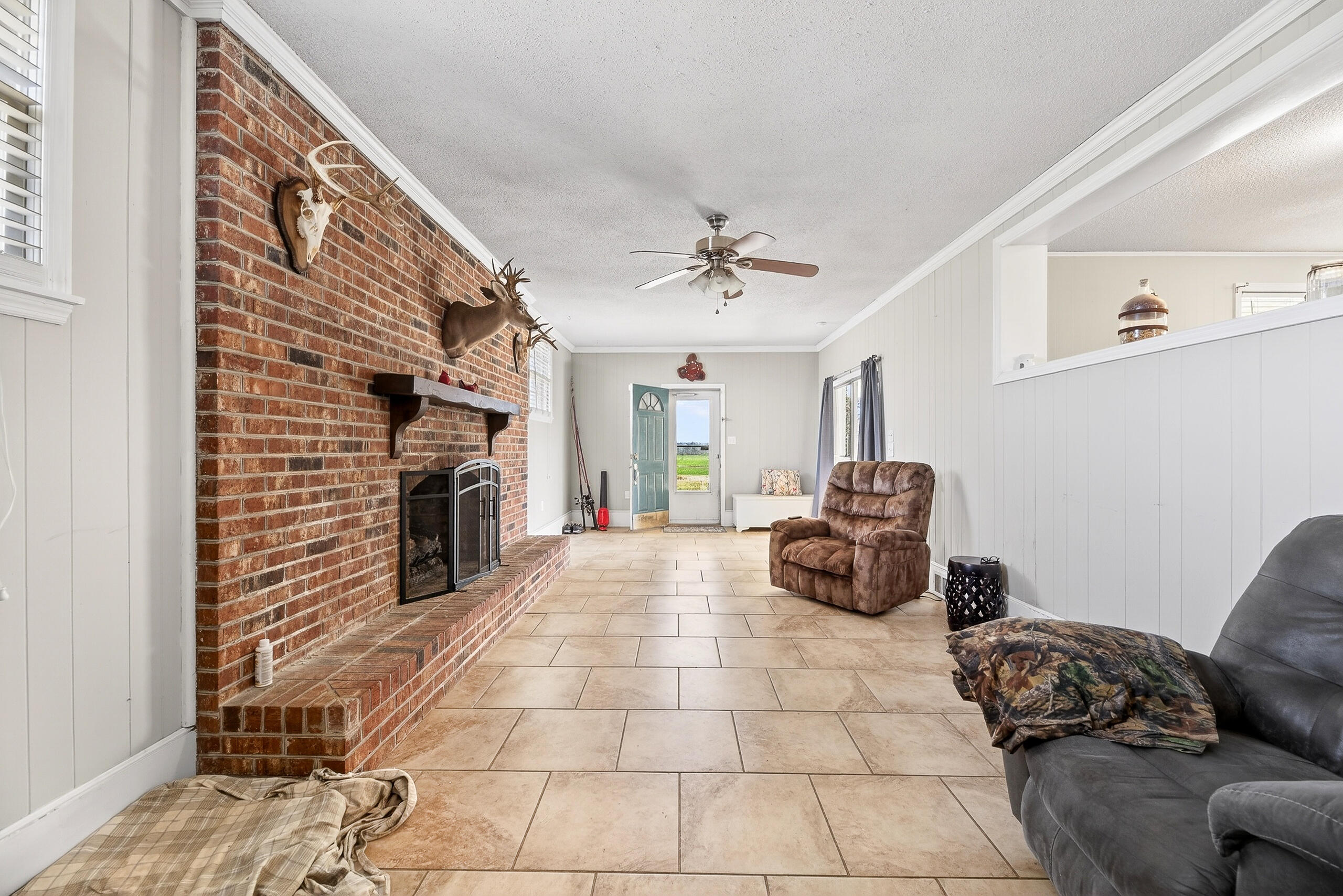 4871 Slab Landing Road Cope, SC 29038 - Photo 9 of 38 Living Room