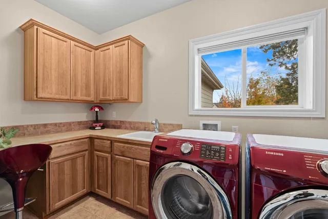 $847,500 | 13821 East Bellessa Lane, Spokane Valley, WA 99206