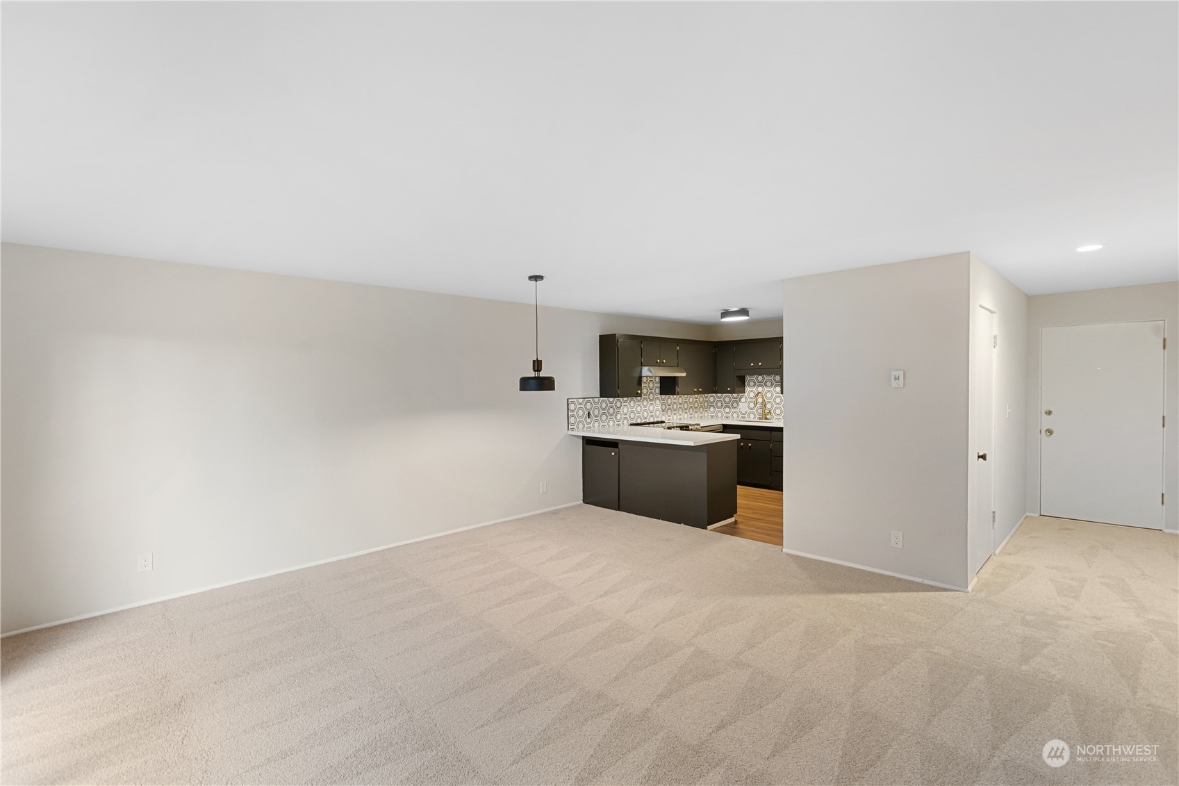 1425 South Puget Drive, Unit 301 Renton, WA 98055 - Photo 8 of 21 Gallery Image 8