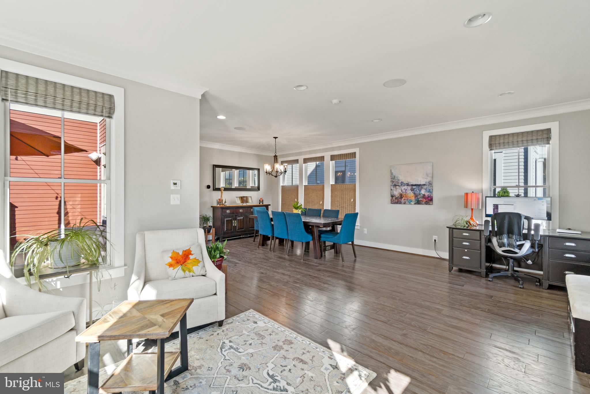 745 Center Street Herndon, VA 20170 - Photo 5 of 79