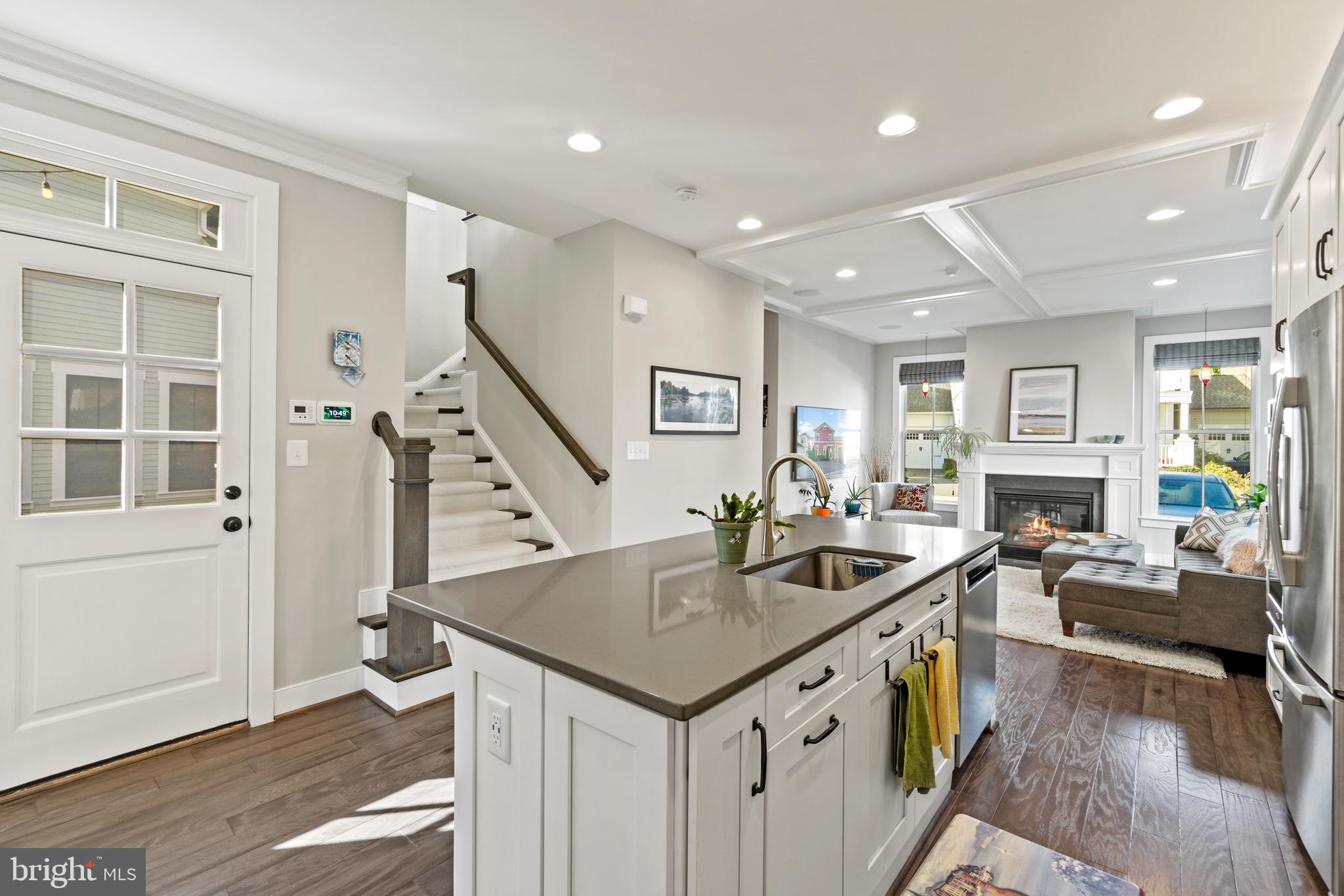 745 Center Street Herndon, VA 20170 - Photo 10 of 79