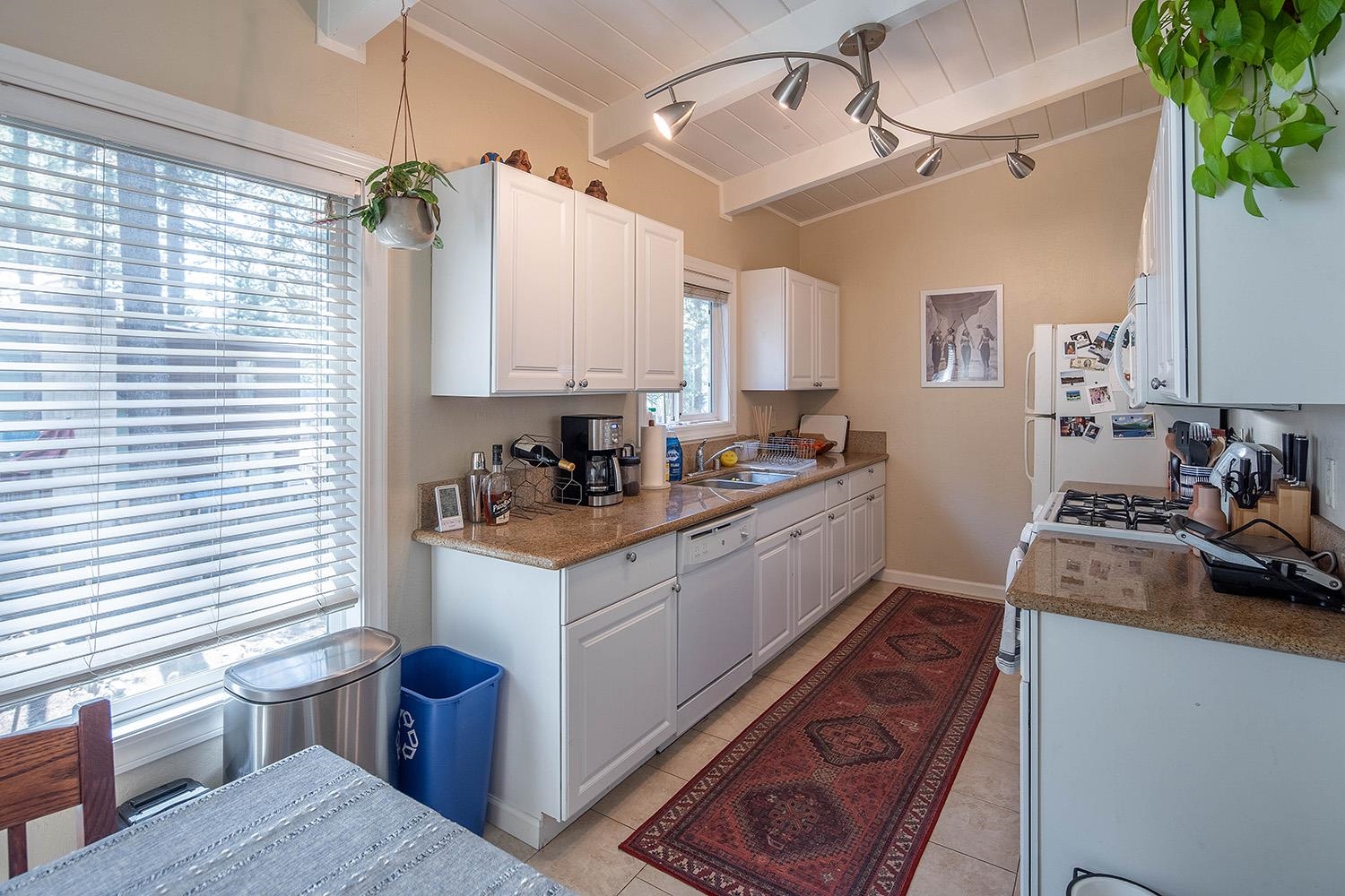 13505 Moraine Road Truckee, CA 96161 - Photo 11 of 21