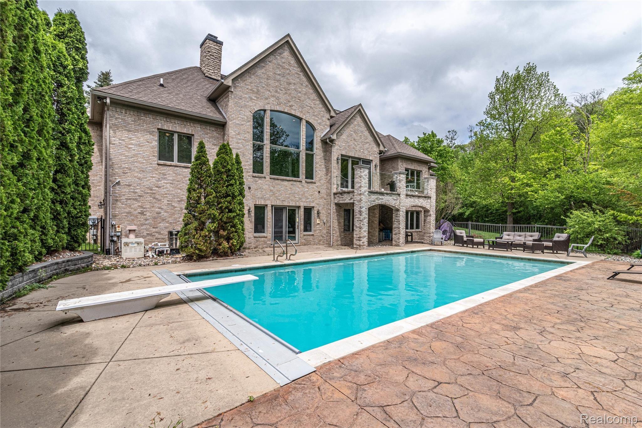 35265 Curtis Road Livonia, MI 48152 - Photo 37 of 52 Ready for Summer!