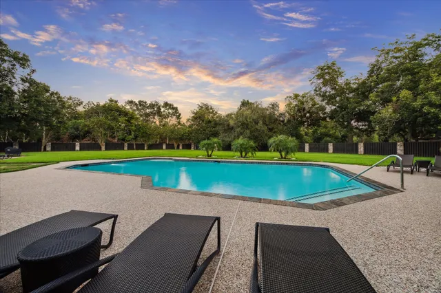 a view of a house with a big yard
