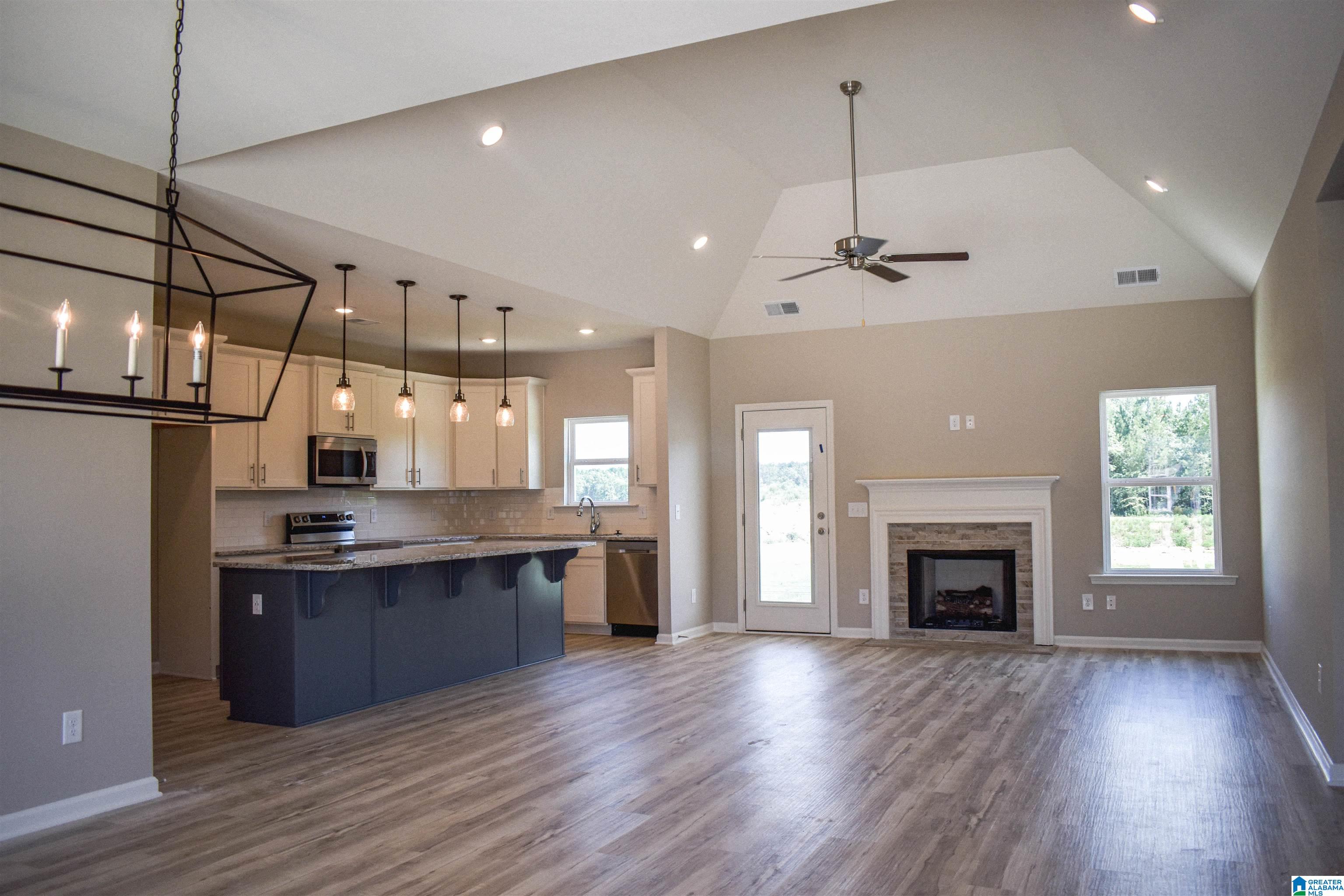 1165 Camellia Ridge Drive Pelham, AL 35124 - Photo 3 of 26