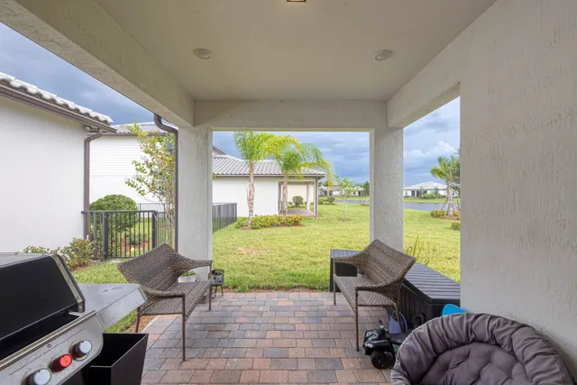 $519,900 | 833 Southeast Courances Dr Port, Port St. Lucie, FL 34984