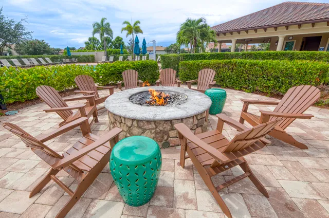 $519,900 | 833 Southeast Courances Dr Port, Port St. Lucie, FL 34984