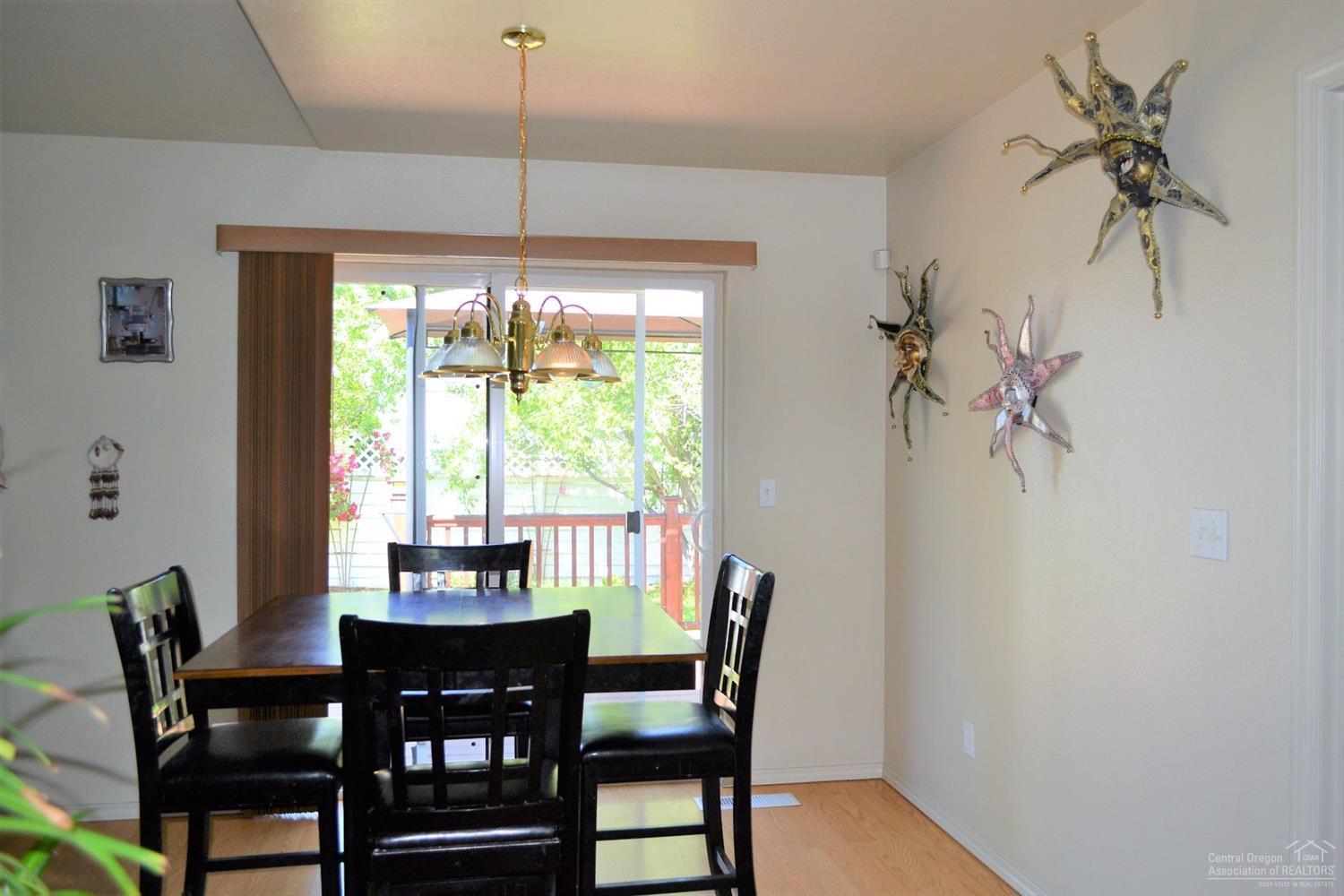 1935 Southwest 35th Street Redmond, OR 97756 - Photo 6 of 22 Gallery Image 6
